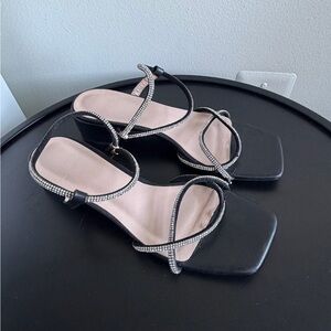 Elegant Black Strappy Women's Sandals